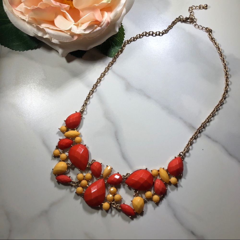 ❤️3 for $15❤️ Orange and Coral Bib Necklace